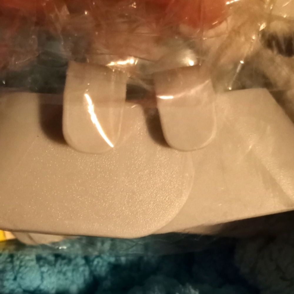 10 Self-Adhesive Small Hook Lid Storage